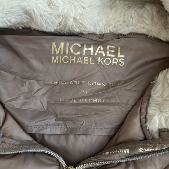 Michael Kors Puffer - Picture 2 of 4
